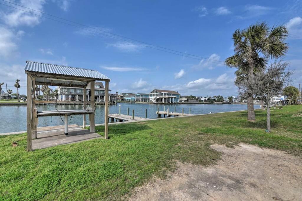 Pelican Hideaway Villa Galveston Exterior foto